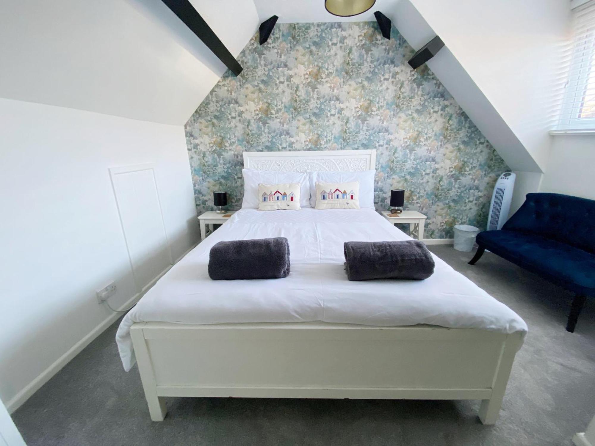 The Beach Hut - 1 Bedroom Apartment Near The Beach Bournemouth Exterior photo